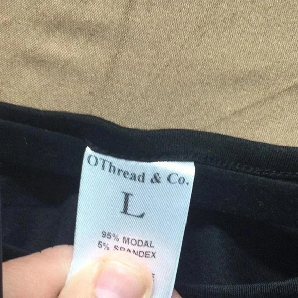 Others don’t & Company size large crop top 3/4 sleeves - Picture 3 of 4